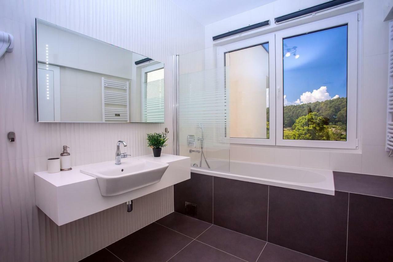 Villa Agava With Heated Pool, Jacuzzi, Sauna, Gym, 4 En-Suite Bedrooms Gata Exterior foto